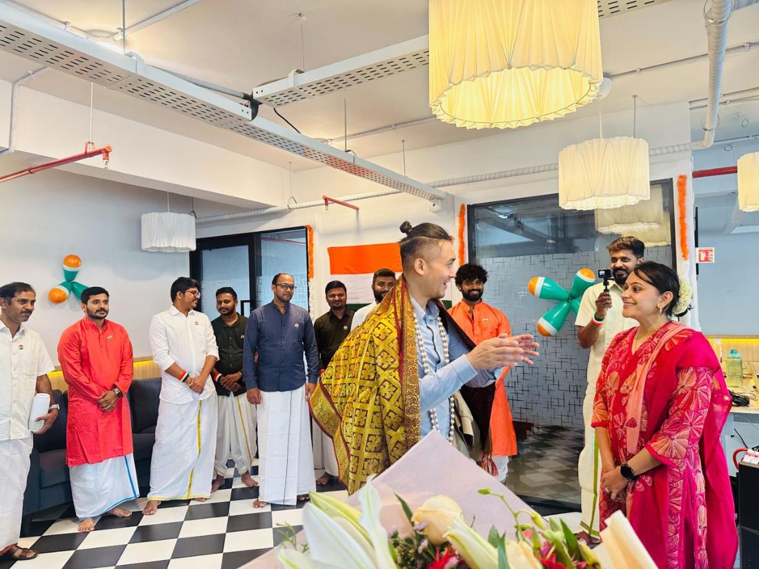 Valuecart team welcoming a client